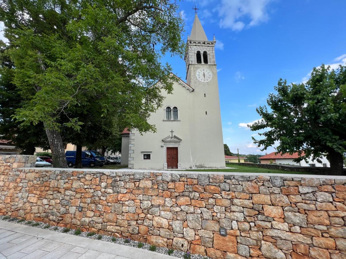 Appartamenti Minerva San Pelagio Luaran gambar