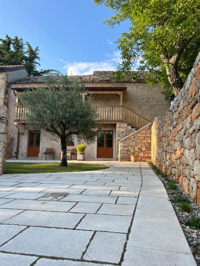 Appartamenti Minerva San Pelagio Luaran gambar
